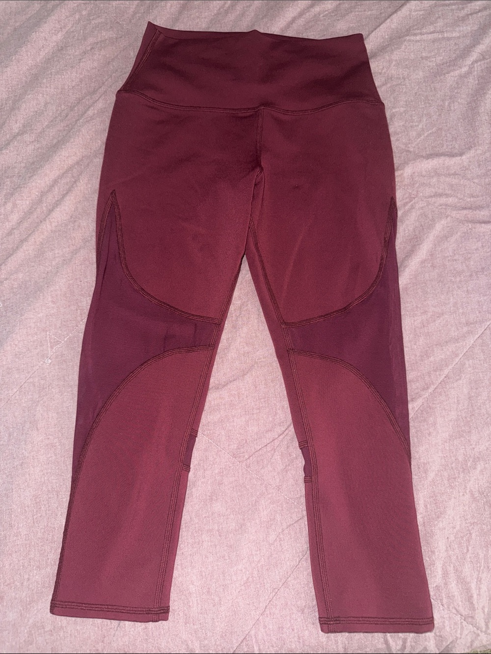 Alo Capri Leggings with mesh maroon size S